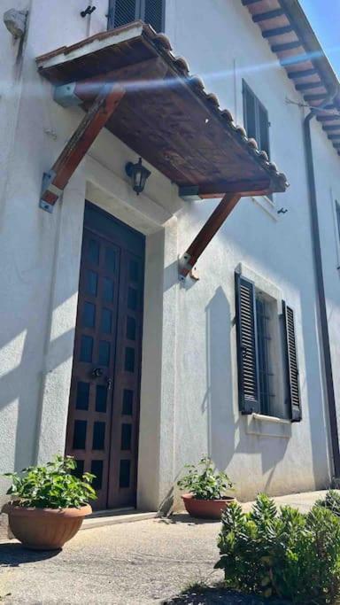 Fresco E Colorato Appartamentino In Narni Scalo Ngoại thất bức ảnh