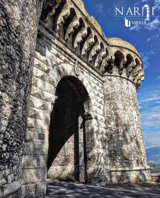 Fresco E Colorato Appartamentino In Narni Scalo Ngoại thất bức ảnh