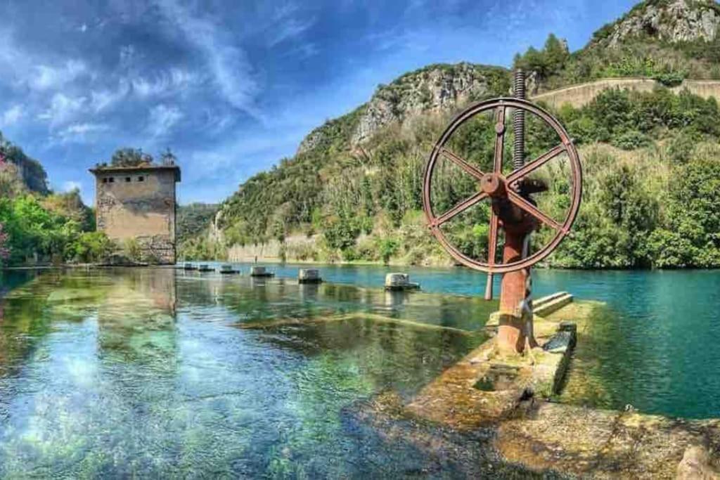 Fresco E Colorato Appartamentino In Narni Scalo Ngoại thất bức ảnh